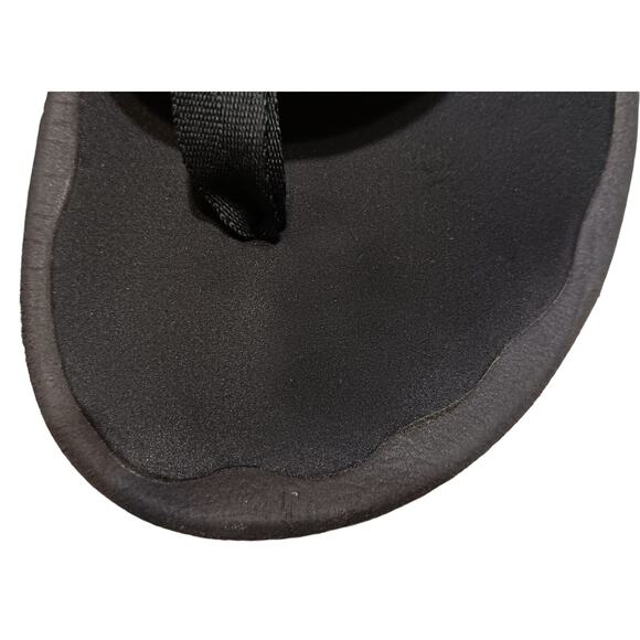 Olukai Boys Youth Ohana Sandals Size 8 Gray Sandals Great Condition Slip On - Picture 10 of 11